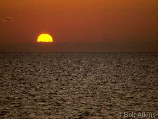 sunset_TEMP0511.JPG   -   Sunset over the ocean
