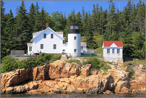 Bass Harbor Light, shot from a moving boat. EOS 5D, ISO 200, 1/200s@f8, 